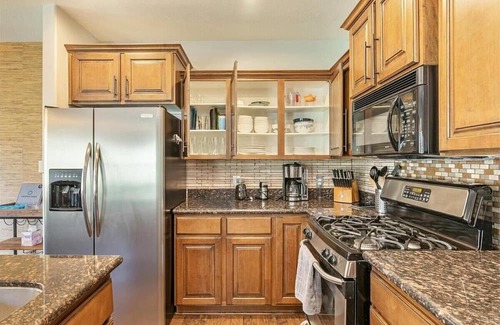 Draper House | New! Mountain Escape | Theatre | Grill | Sauna