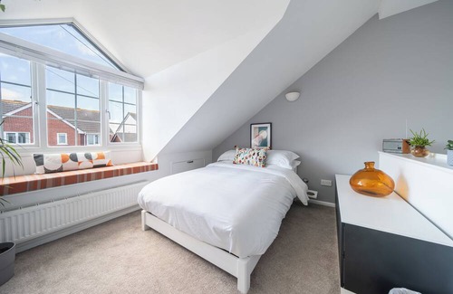 Exmouth House | Quaint Cottage Retreat Near Beach -The Cosy Corner