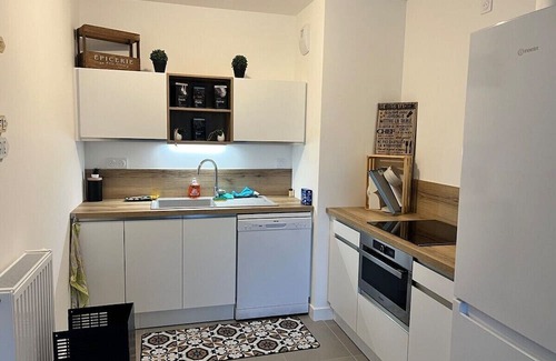 Saint-Serge Apartment | Casa des Ducs -Terrasse - Parkings privés - Cosy