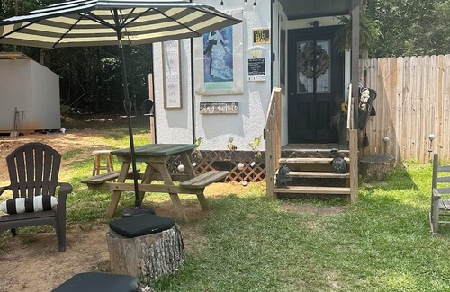 Travelers Rest Apartment | Tiny slice of of heaven tiny retreat This rustic charm is located on a farm.