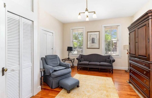 Portsmouth Apartment | The Enchantment of Old Towne Portsmouth - Suite 1