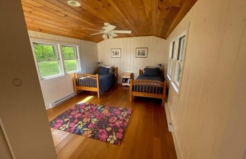 Jefferson House | Chimney Point Cottage/Damariscotta Lake