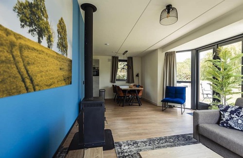 Ewijk Resort | Ferienhaus für Familien bis 6 Personen Direkt Neben Spielplatz und Einrichtungen