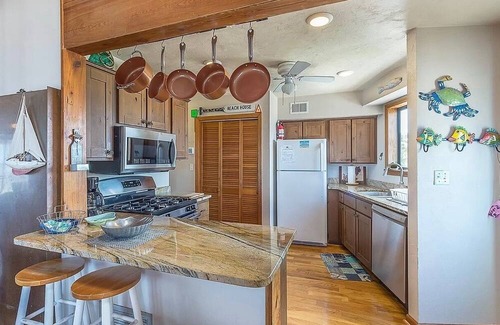 Alligator Point House | Cozy Beachfront Retreat: 2-Bedroom Oasis With Private Beach Access