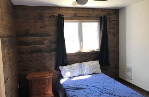 Georgian Bay Cottage | Beautiful newly built, water access only Cottage in Honey Harbour