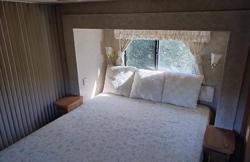 Guatay House | San Diego Mountain RV Camping! Less than an hour to the beach!