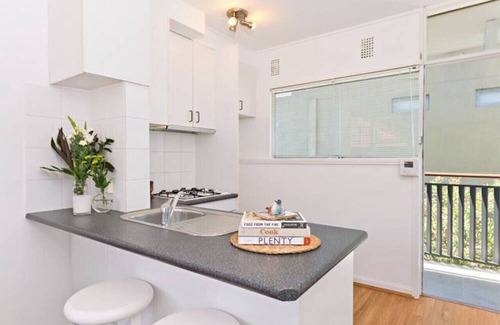 Bellevue Hill Apartment | Sunny 1BR cozy apartment in Bellevue Hill