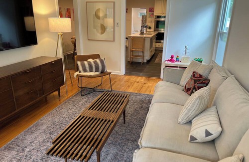 Crestview House | Family-friendly central Austin home w/ garden and chickens. Big back yard!