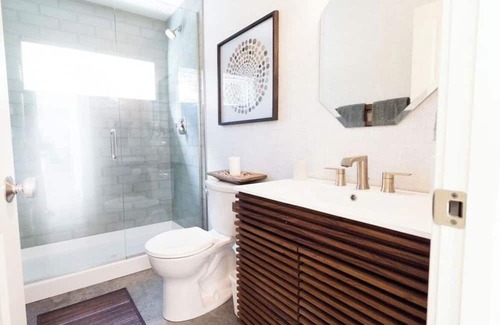 Baca Grande House | Stylish Mountain Retreat ~ lower suite