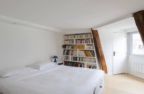 Vivienne Apartment | Jardin des Tuileries -luxury living in the Paris 1st arrondissement