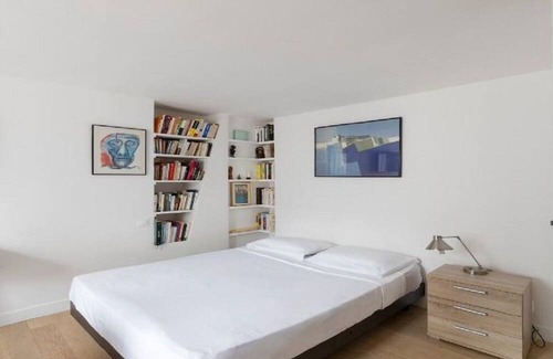 Vivienne Apartment | Jardin des Tuileries -luxury living in the Paris 1st arrondissement