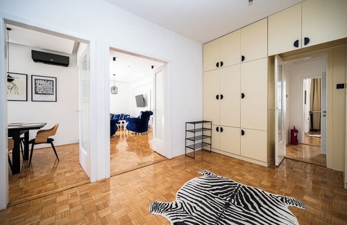 Old Town Apartment | Design 114m2 Three-Bedroom Apartment - Main Street