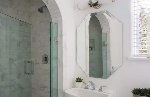 Historic Tennis Club House | 3 Boutique Style Rooms, 3 Gorgeous Pools - Steps from Downtown Attractions