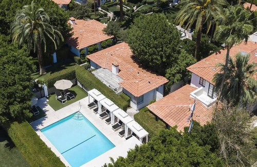 Historic Tennis Club House | Premium Studio 2 Queens, Avalon Hotel, Poolside Cabanas, Museums Closeby
