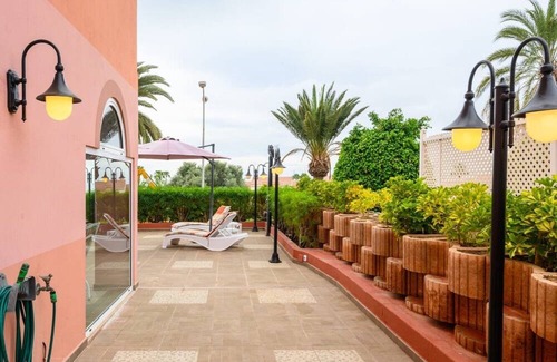 Pasito Blanco House | Vacation Home "Villa Puerto Marina 18" with Sea View, Shared Pool & Wi-Fi
