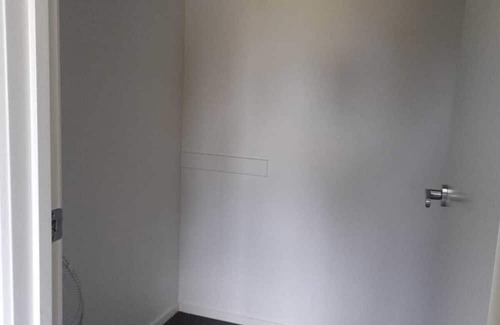 Warrnambool Apartment | COSY ROOM WITH STORE