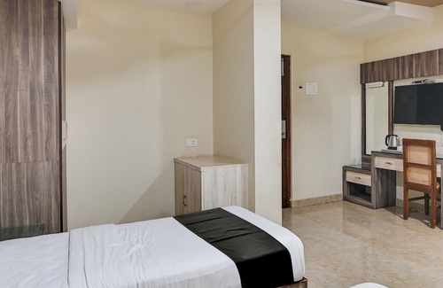 Central Chennai Hotel | Collection O Hotel Chennai Palace