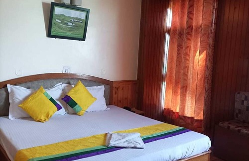 Knollswood Hotel | Hotel Rajat Shimla