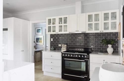 Witta House | Luxury Country Cottage Escape for 6