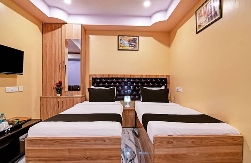 Hooghly Hotel | Collection O Hotel Mahal