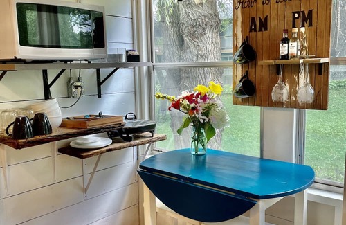 Janesville Cabin | Cozy cabin on the river!! Pet friendly!