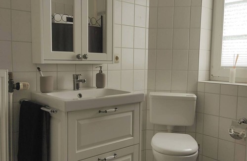 Center Condo | Vrbo Property