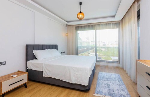 Lara House | Luxury Triblex Villa with Heated Pool