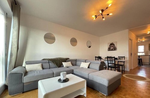 Nord - Gare Apartment | Vrbo Property