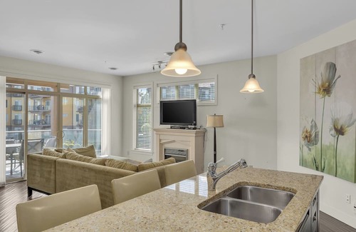 Westbank Condo | 6203 The Getaway - Barona Beach - Pool Facing