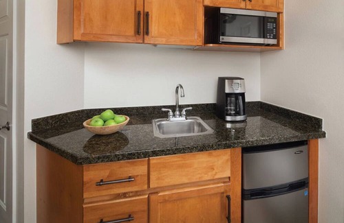 Palm Desert Apartment | Cozy studio at Marriott Shadow Ridge - perfect for Coachella festival