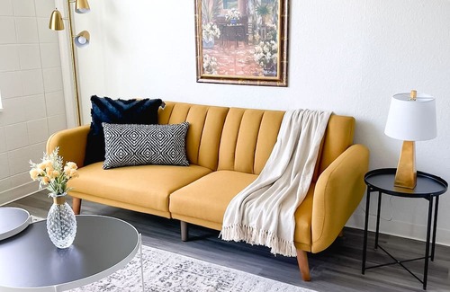 Corryville Apartment | Sleepover: Luxurious 1BD/1BA + Gym - Cincinnati