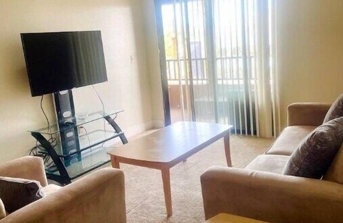 Winchester Apartment | Modern 1BR near Strip