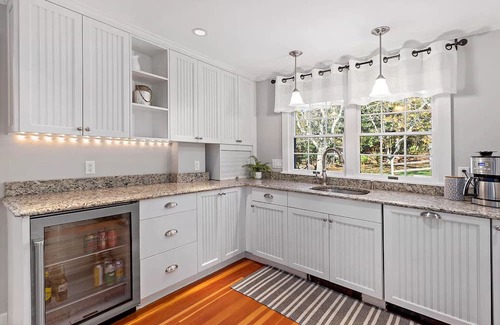 West Hyannisport House | Amazing beach house - Private beach access!