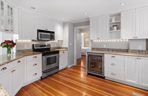 West Hyannisport House | Amazing beach house - Private beach access!