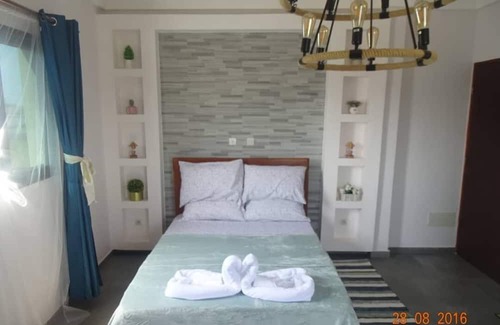 Grand-Bassam Apartment | Spacious apartment - covered panoramic terrace with ocean breeze!