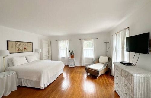 Westhampton House | Historic Hamptons Hideaway