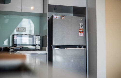 Central District Apartment | A Stylish & Cozy 2BR Apt in JB, FREE Parking
