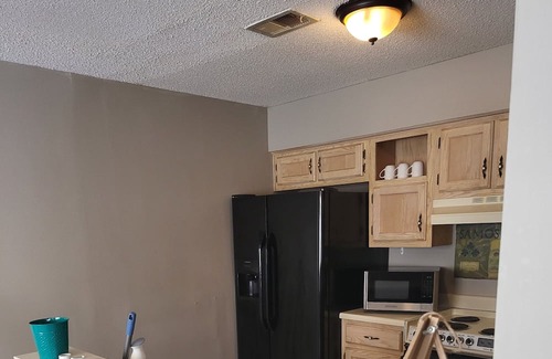 Cordova House | Charming 2-bedroom townhome with WiFi and AC in delightful Memphis/Cordova