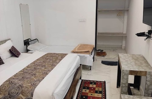Chittorgarh Hotel | Hotel Keshav Residency