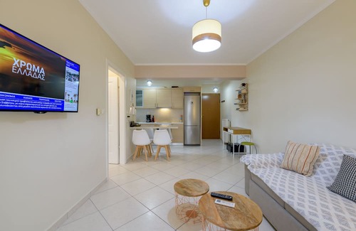 Ilioupoli Apartment | Lovely 1-bedroom flat in ideal location