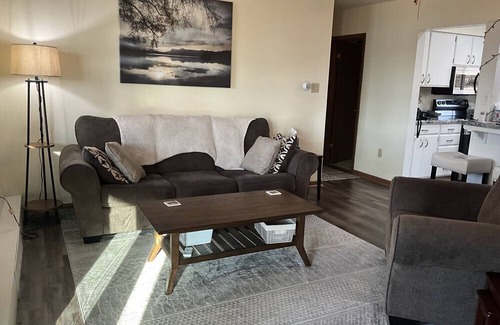 Medina Cabin | Cozy 3 bedroom on Lazy Lake. Includes 2 kitchens, 2 bathrooms, sauna, and kayaks