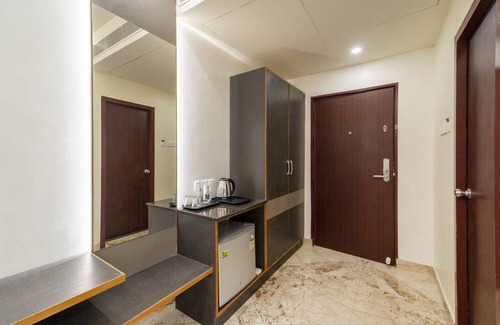 Kelambakkam Hotel | Super OYO Palette - Coastal Grand Hotels