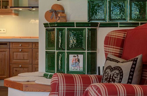 Reitrain House | Castle view Modern retreat