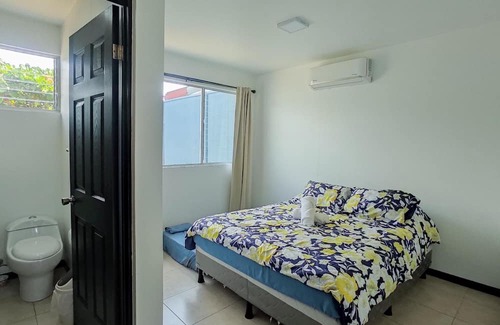 Bejuco Apartment | Beachside Bliss: Shared Pool, BBQ -Close to beach!
