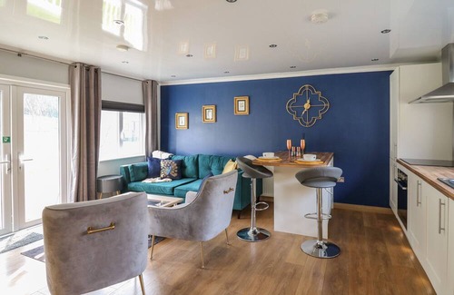 New Quay Cottage | NORTH STAR, pet friendly, with a garden in Llanarth