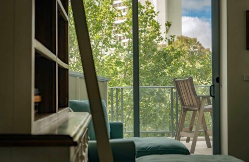City West Apartment | London Circuit - City Hideaway