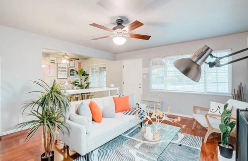 Carmichael House | Colorful Retro Home 3Br 2BA