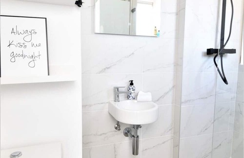 Ghent Apartment | Stylish Central Ghent Studio