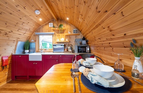 Clitheroe Cabin | Tranquil Luxury: Hot Tub, Firepit, & Sauna