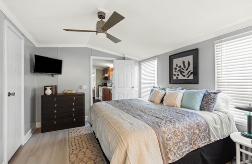 Holly Ridge House | Booking Fee Waived Today - Reel Getaway is calling your name!
